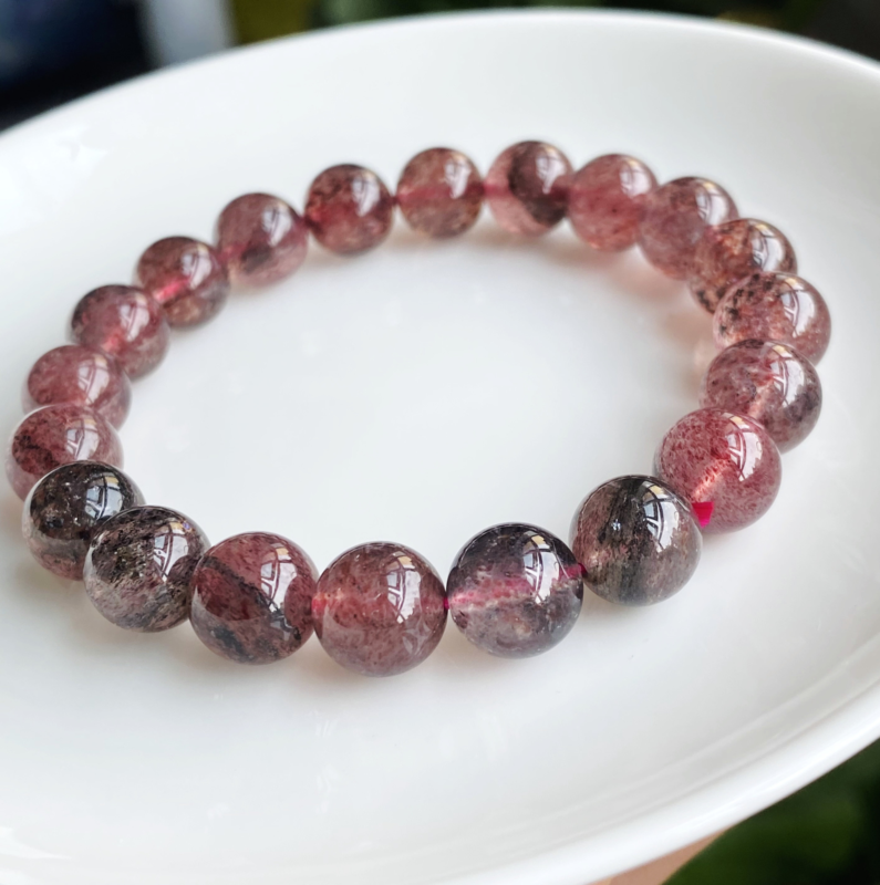 10mm Natural Beautiful Red Strawberry Mica Quartz Crystal Beads Bracelet