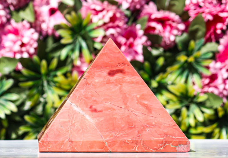 190MM Pink Bustamite Crystal Healing Chakra Energy Power Reiki Stone Pyramid