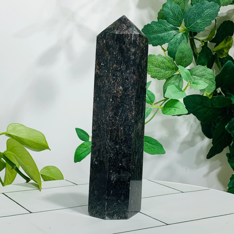 838g Natural Firework Stone Quartz Obelisk Crystal Wand Point Tower Healing