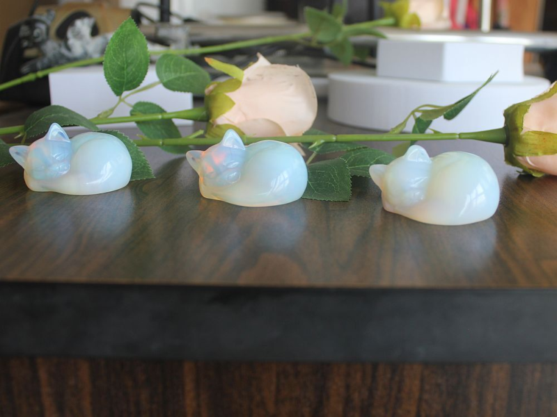 Carved crystal gemstone crystal sleeping cat figurine animal statue decor 2''