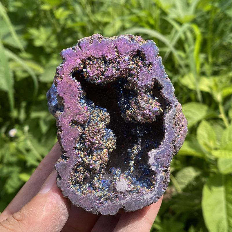 200g Electroplating color Natural Crystal Agate cave ornaments crystal cluster q