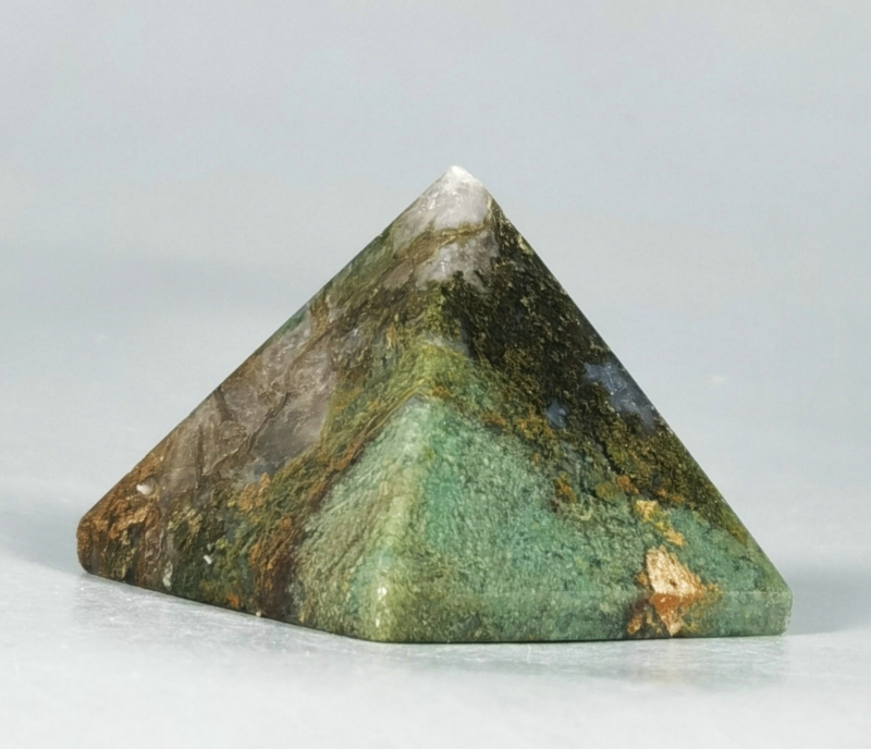Original Natural Moss Agate Quartz Crystal Cave Crystal Pyramid Healing