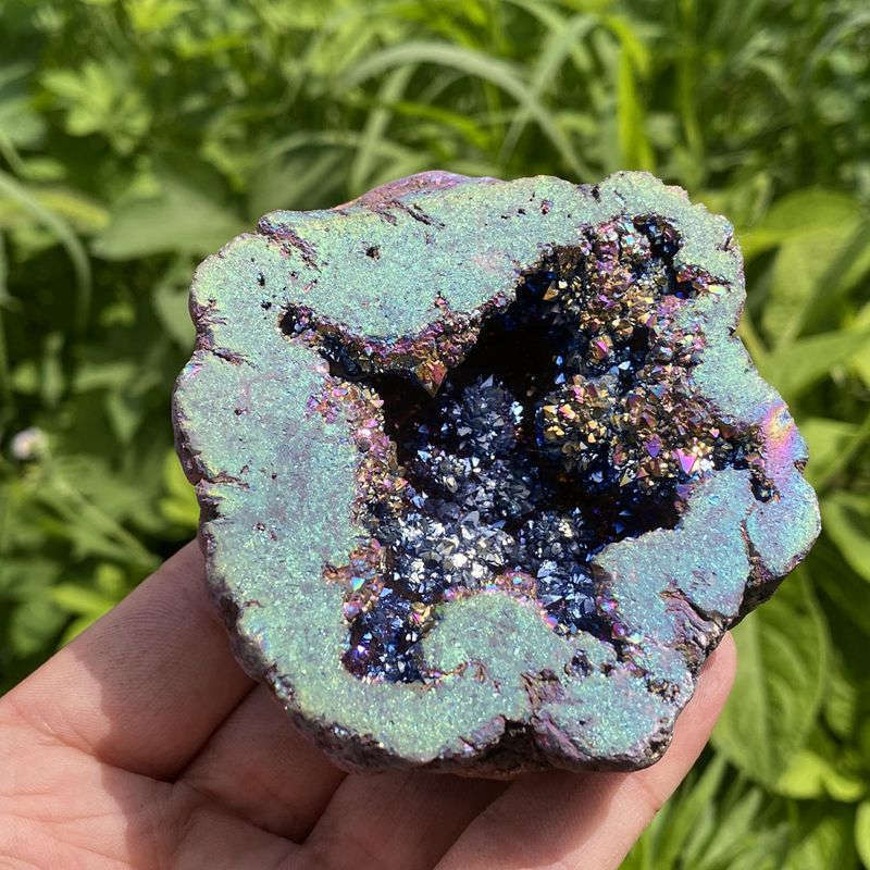 230g Electroplating color Natural Crystal Agate cave ornaments crystal cluster q