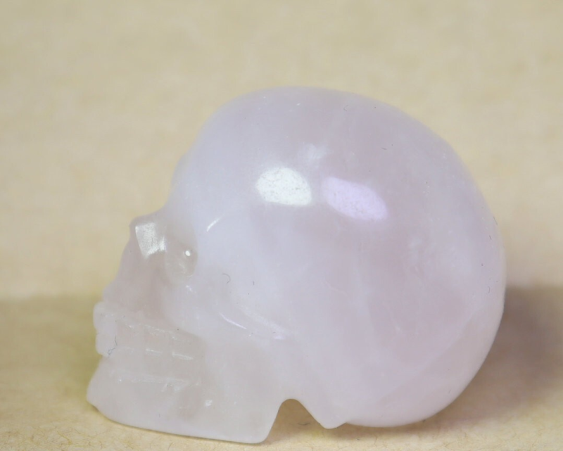 Natural Pink Rose Quartz Crystal Stone Carved Skull Stone Carving Reiki Healing