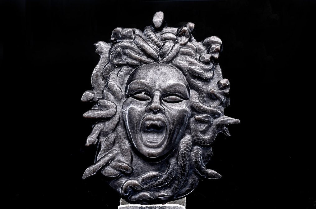 First quality silver Obsidian Medusa head - Height: 13.2 cm - Width: 10.6 cm- 220 g