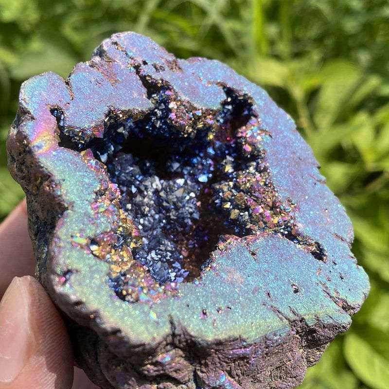 230g Electroplating color Natural Crystal Agate cave ornaments crystal cluster q