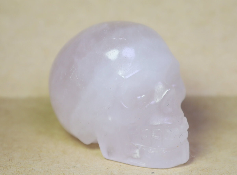 Natural Pink Rose Quartz Crystal Stone Carved Skull Stone Carving Reiki Healing