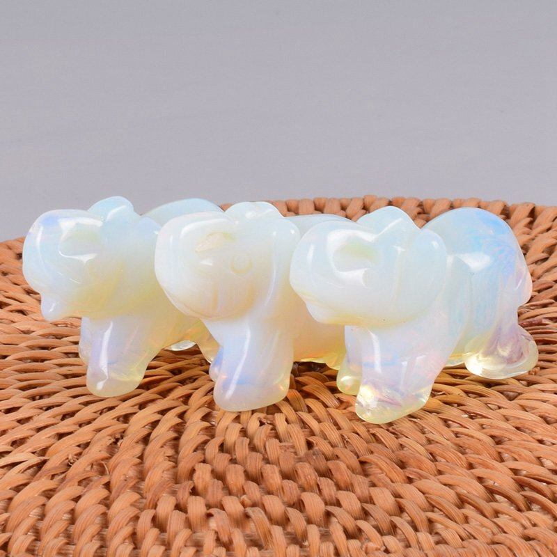 Natural Quartz Baby Elephant Stone Crystal Healing Carved Gemstone Animal Decor
