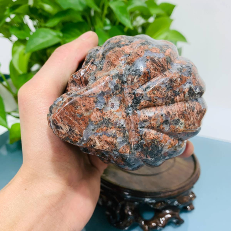 949g Natural Crystal Jade Hand Carved Quartz Skull Medium Energy Reiki Healing