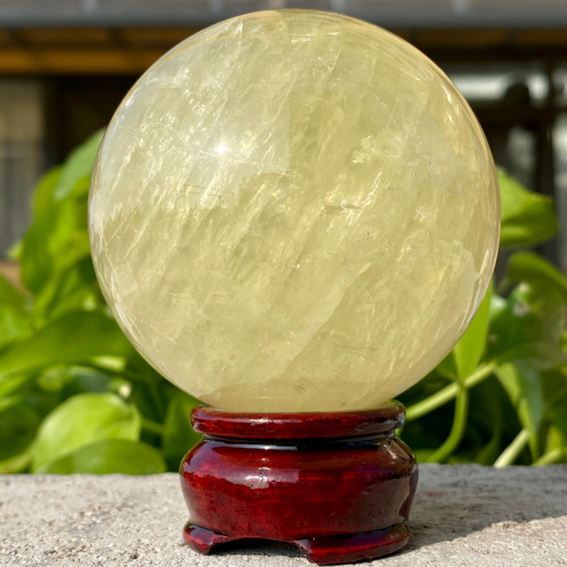 483G Natural yellow crystal quartz ball crystal ball sphere healing