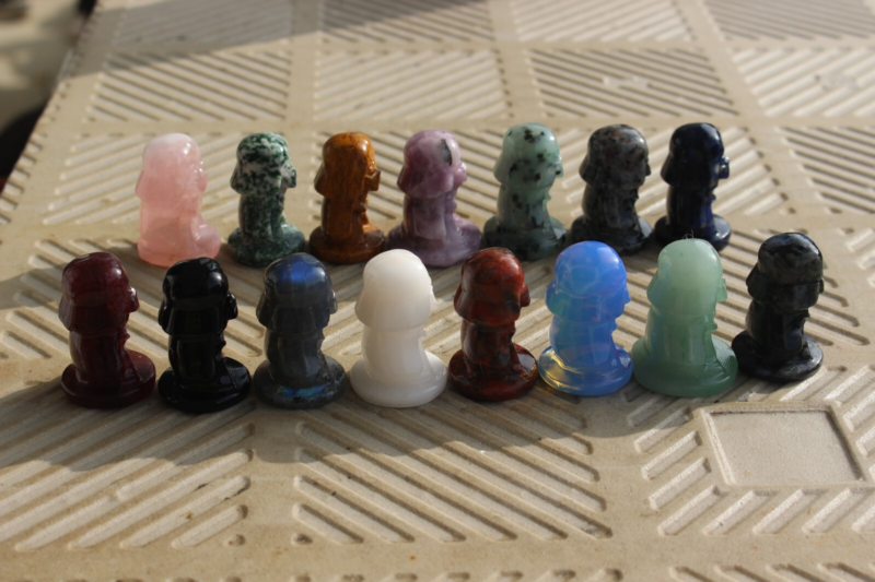 15pcs 4cm  Natural many kinds of materials carved Darth Vader