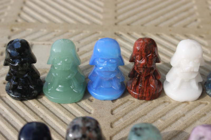 15pcs 4cm  Natural many kinds of materials carved Darth Vader