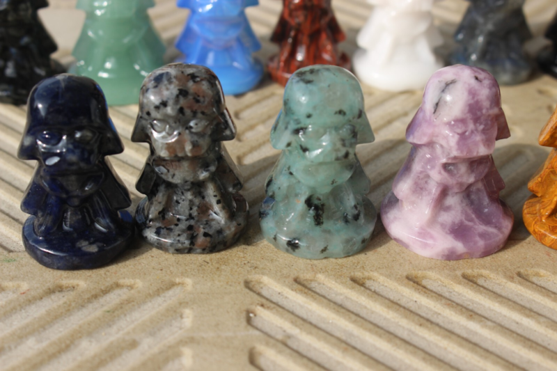 15pcs 4cm  Natural many kinds of materials carved Darth Vader