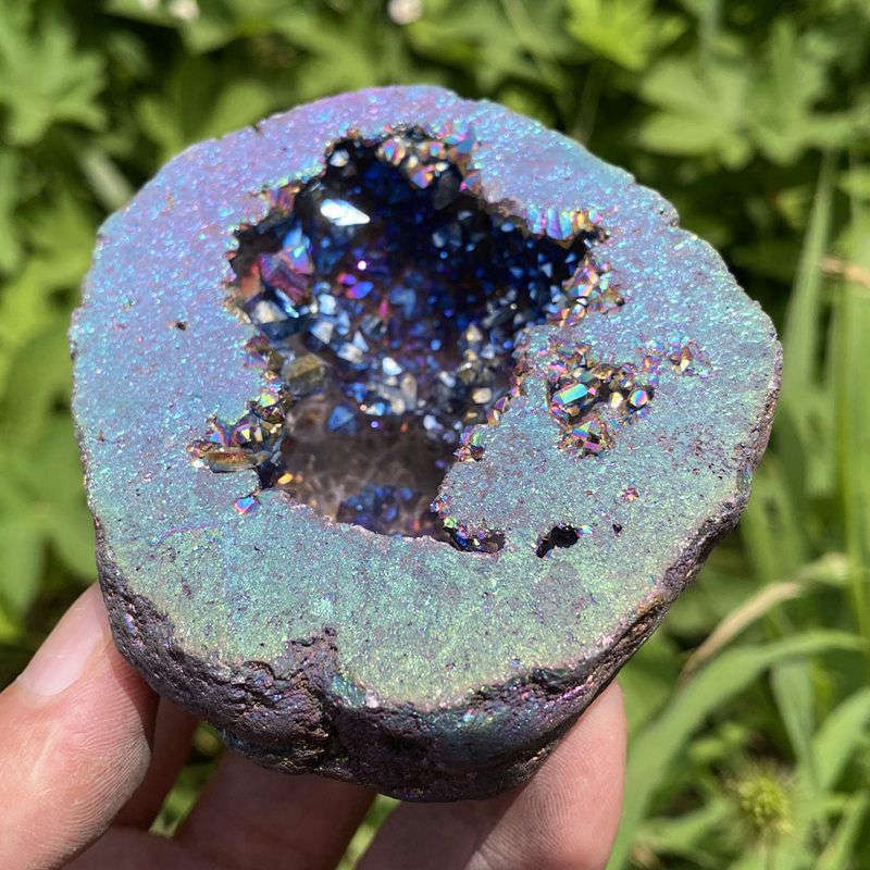 230g Electroplating color Natural Crystal Agate cave ornaments crystal cluster q