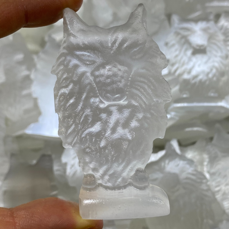 2"+Natural Gypsum Selenite  Wolf  Hand Carved Quartz Crystal Reiki healing 1PC