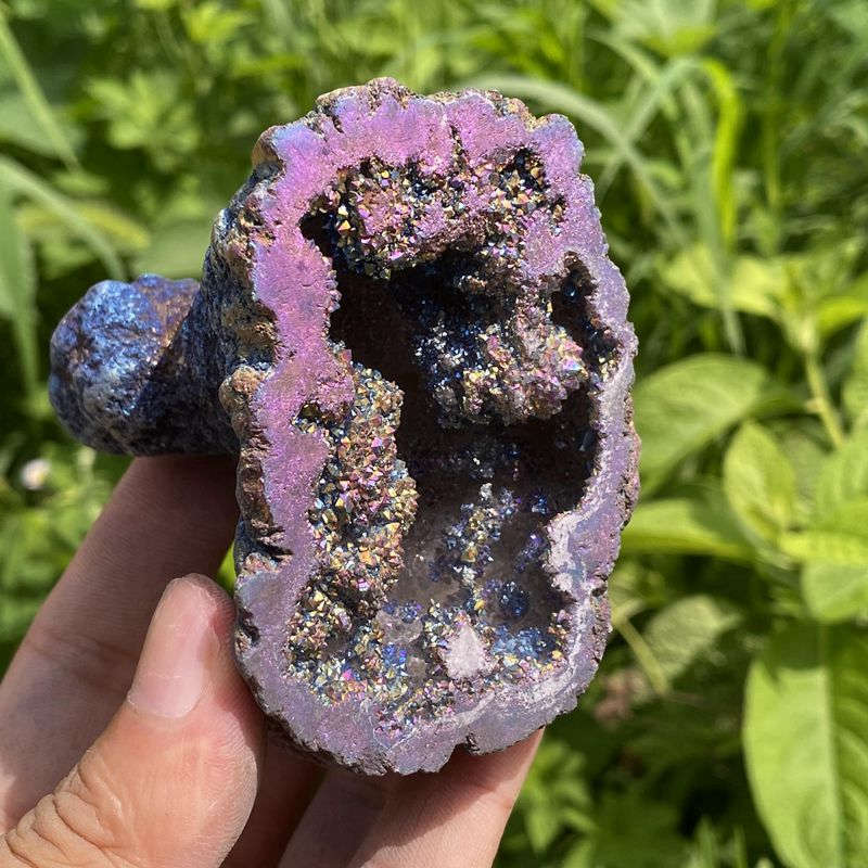 200g Electroplating color Natural Crystal Agate cave ornaments crystal cluster q