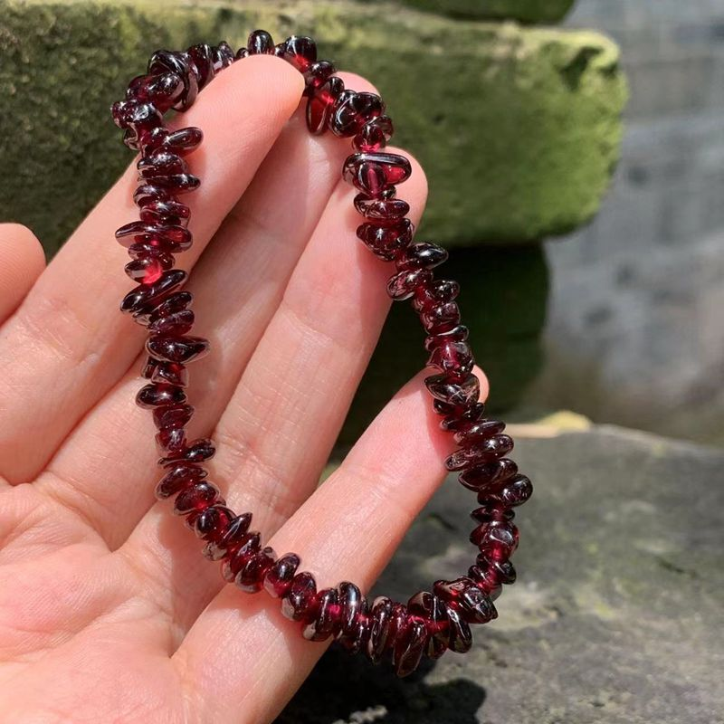 Natural Red Garnet Quartz Crystal Chakra Chip Stone Stretch Bracelet Reiki Gift