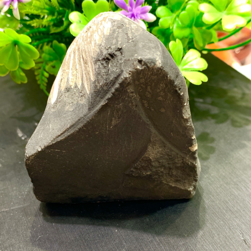 240g Natural Gems Chrysanthemum Crystal Palm Stone Materials Energy Specimen