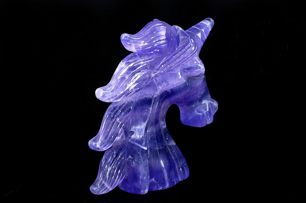 High quality purple and blue Fluorite unicorn - Height: 10.9 cm - Width: 9.9 cm- 390 g