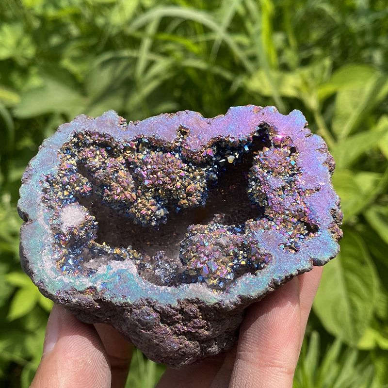 200g Electroplating color Natural Crystal Agate cave ornaments crystal cluster q