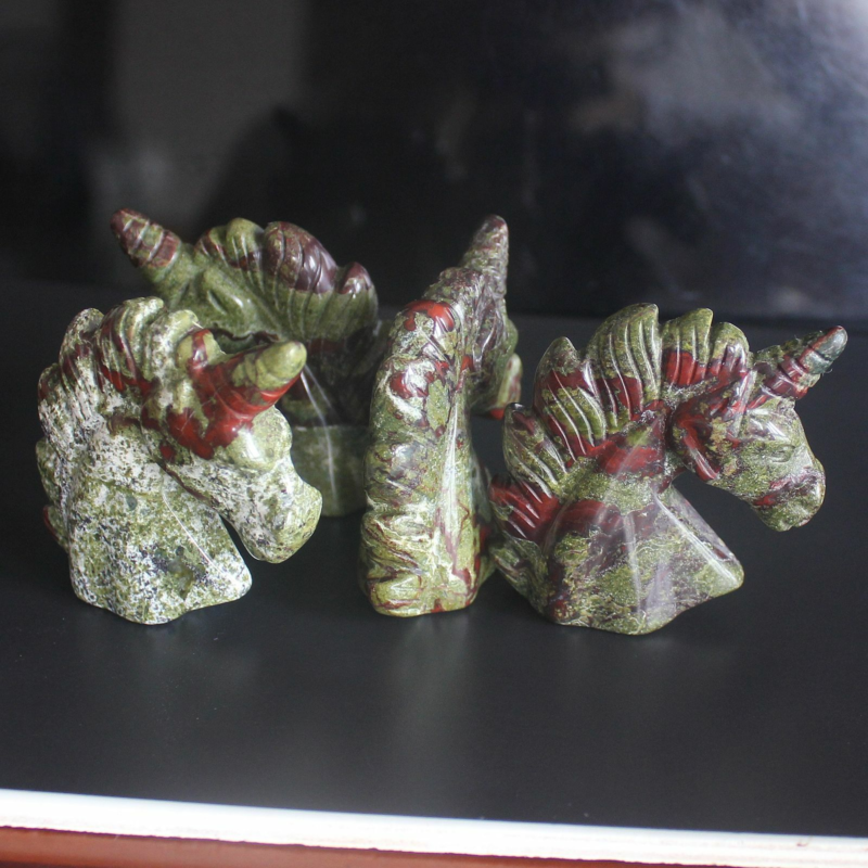 HLbshi Hand Carved Mixed Gemstone quartz crystal Unicorn animal Figurine Carving