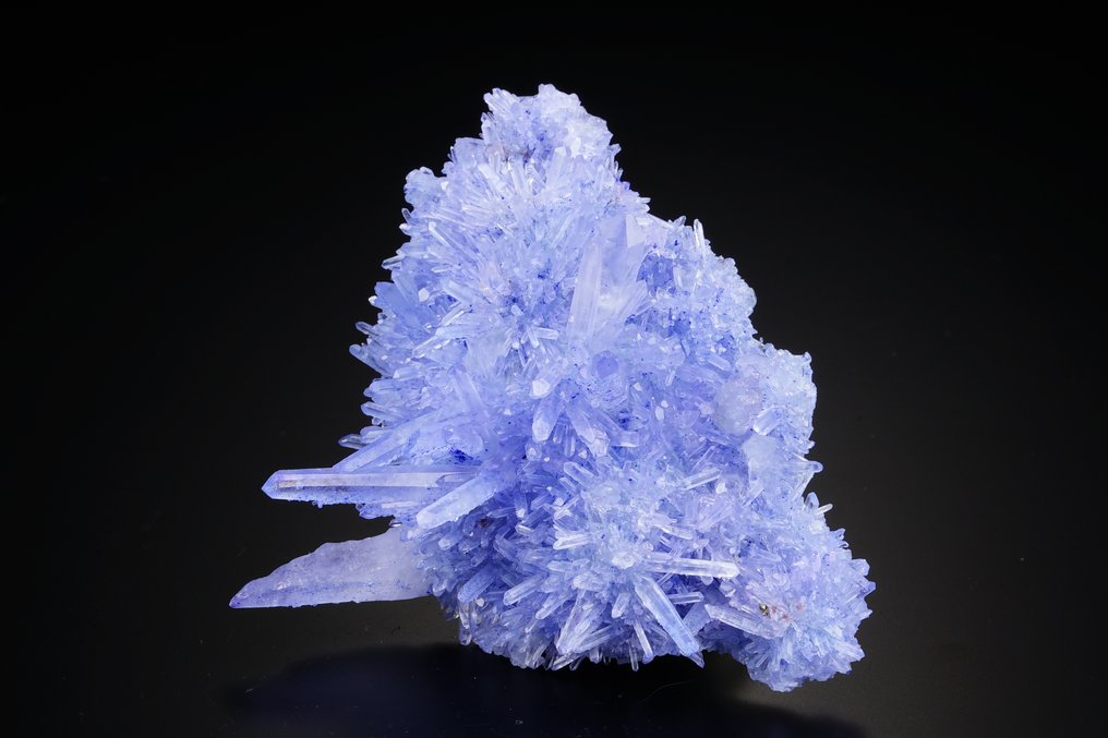BLUE color QUARTZ cluster - intensive color and extra formation  - Height: 75 mm - Width: 66 mm- 60 g