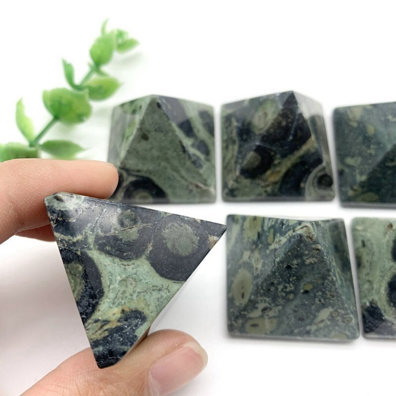 Natural Peacock Eye Quartz Crystal Pyramid Malachite Stone Energy Tower Healing