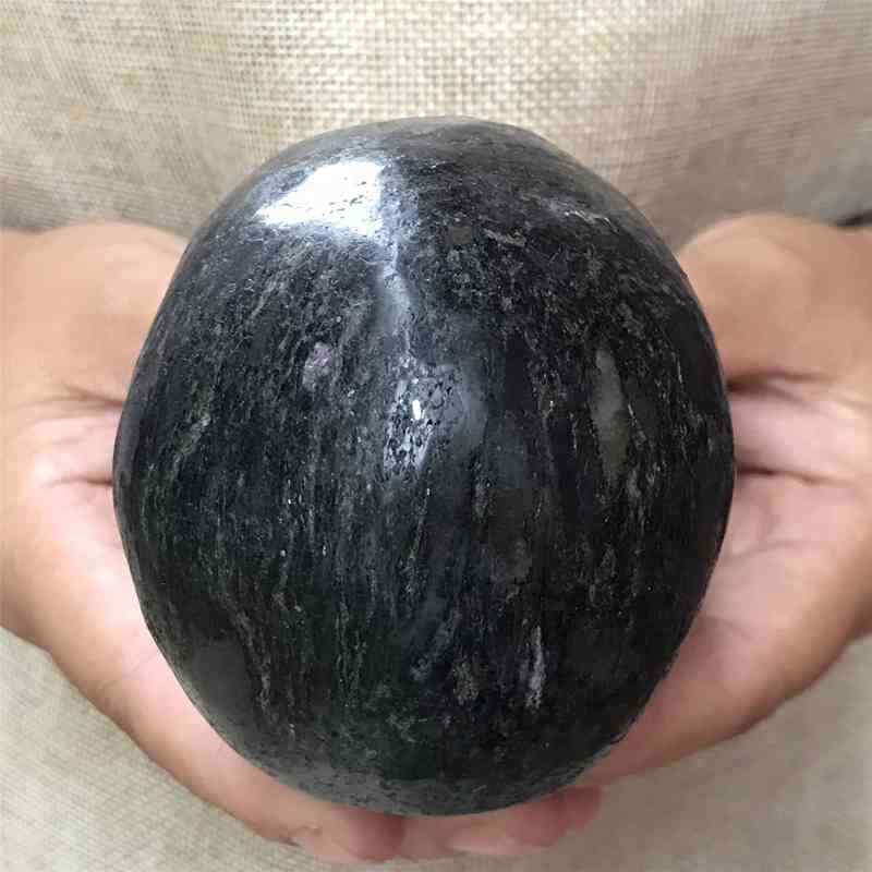 0.57kg Natural black jade quartz skull carved Quartz Crystal skull Healing