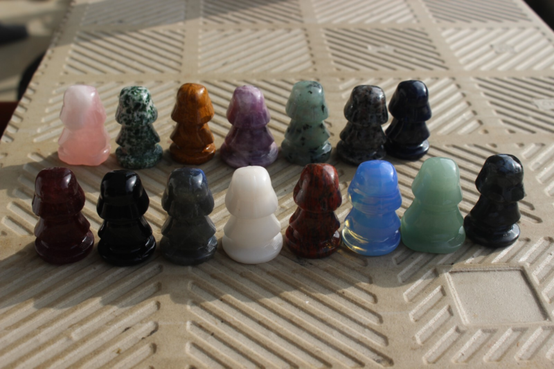 15pcs 4cm  Natural many kinds of materials carved Darth Vader