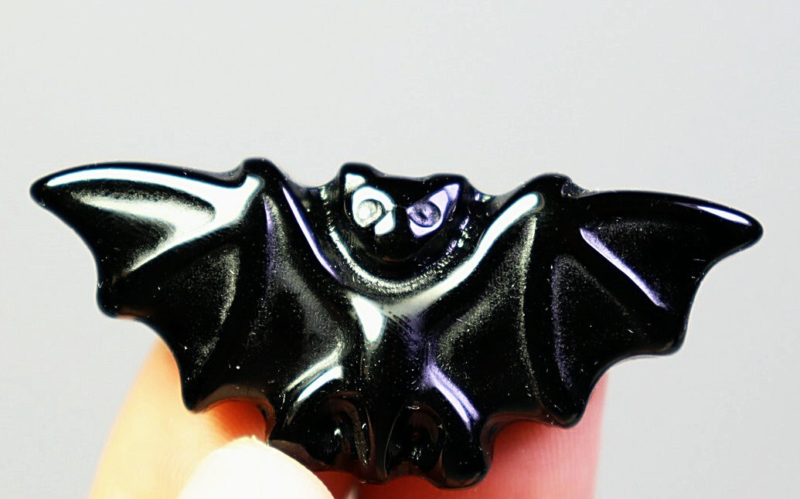 1Pcs  Natural Black Obsidian Stone Quartz Crystal Stone Carved Bat Gem Healing