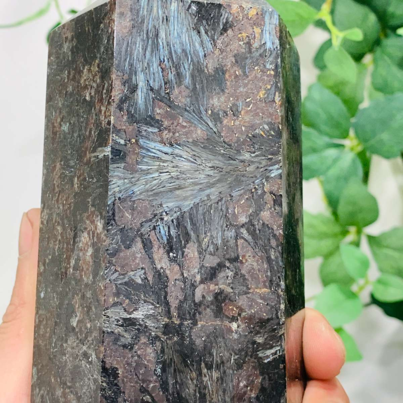 1758g Natural Firework Stone Quartz Obelisk Crystal Wand Point Tower Healing