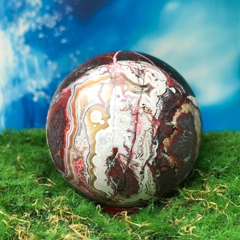 365G Natural Mexican Quartz Ball Crystal Ball Mineral Specimen Repair