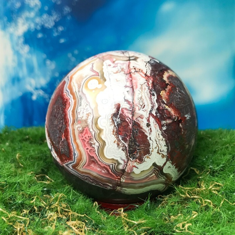 365G Natural Mexican Quartz Ball Crystal Ball Mineral Specimen Repair