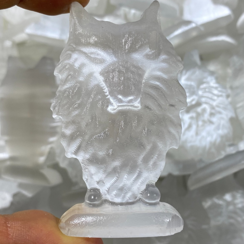 2"+Natural Gypsum Selenite  Wolf  Hand Carved Quartz Crystal Reiki healing 1PC