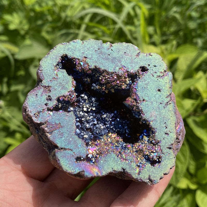 230g Electroplating color Natural Crystal Agate cave ornaments crystal cluster q