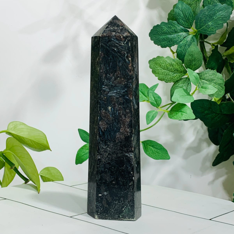 838g Natural Firework Stone Quartz Obelisk Crystal Wand Point Tower Healing