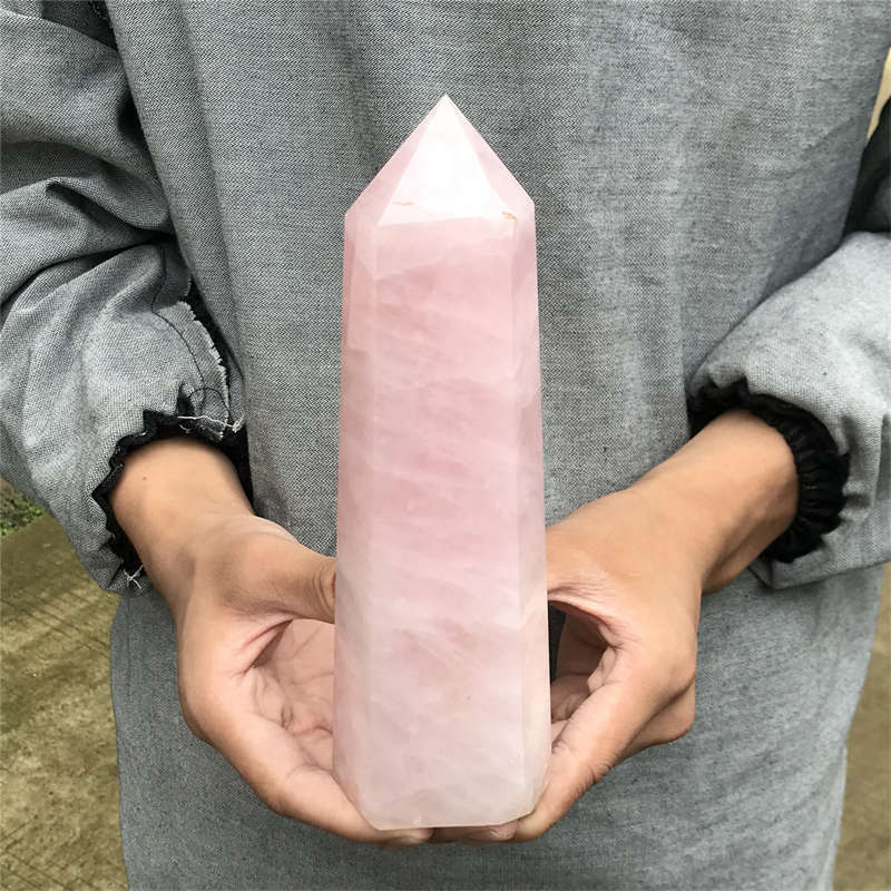 1.06kg Natural Rose Quartz Obelisk Quartz Crystal Point Wand Healing Gem