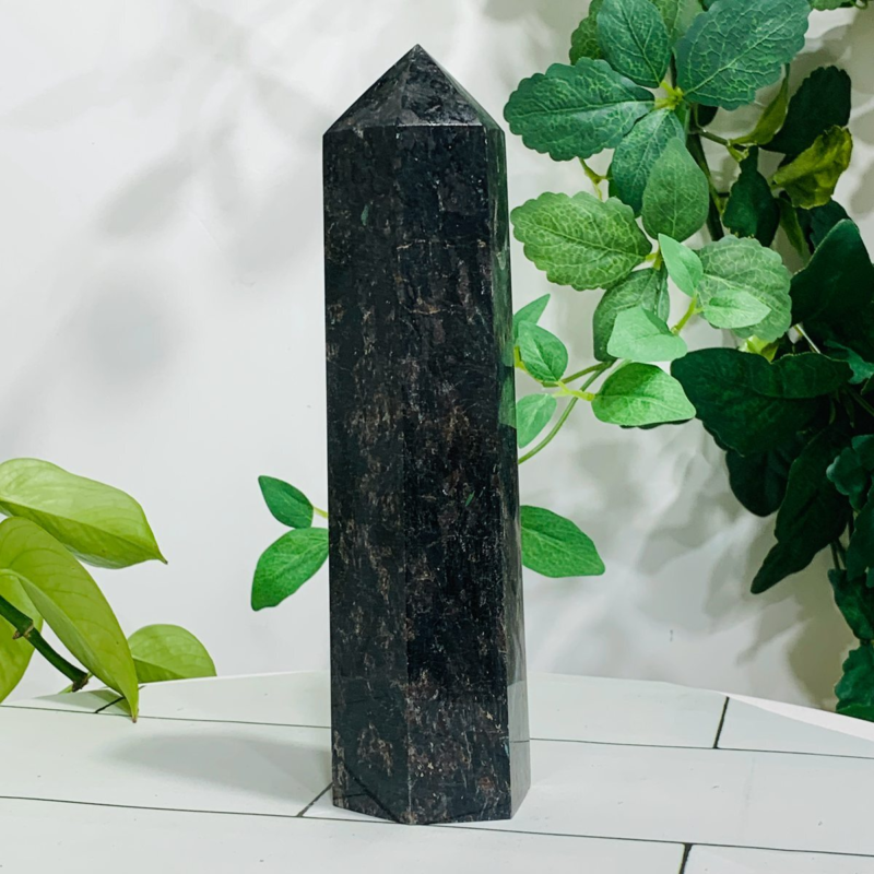 852g Natural Firework Stone Quartz Obelisk Crystal Wand Point Tower Healing