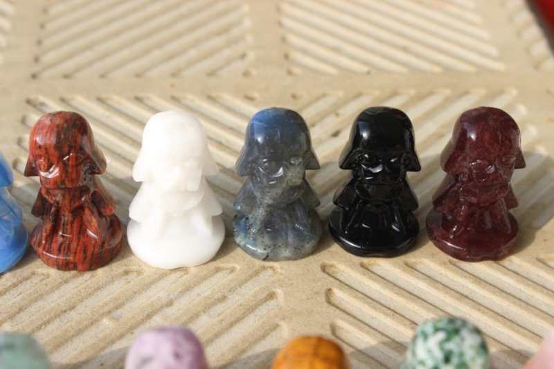 15pcs 4cm  Natural many kinds of materials carved Darth Vader