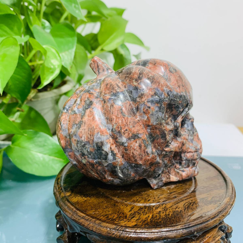 949g Natural Crystal Jade Hand Carved Quartz Skull Medium Energy Reiki Healing