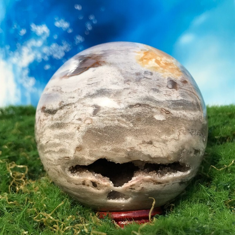 300GNatural Marine Jasper Quartz Ball Crystal Ball Mineral Sample Restoration