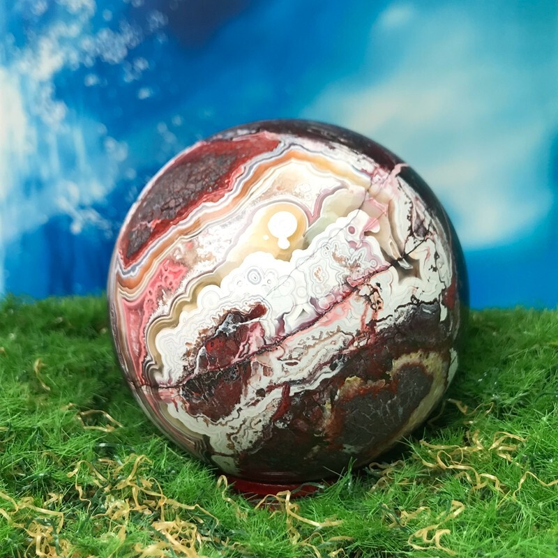 365G Natural Mexican Quartz Ball Crystal Ball Mineral Specimen Repair