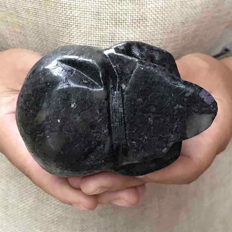 0.57kg Natural black jade quartz skull carved Quartz Crystal skull Healing