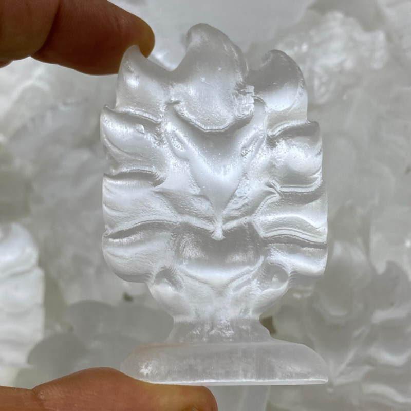 2"+Natural Gypsum Selenite  fox Hand Carved Quartz Crystal Reiki healing 1PC