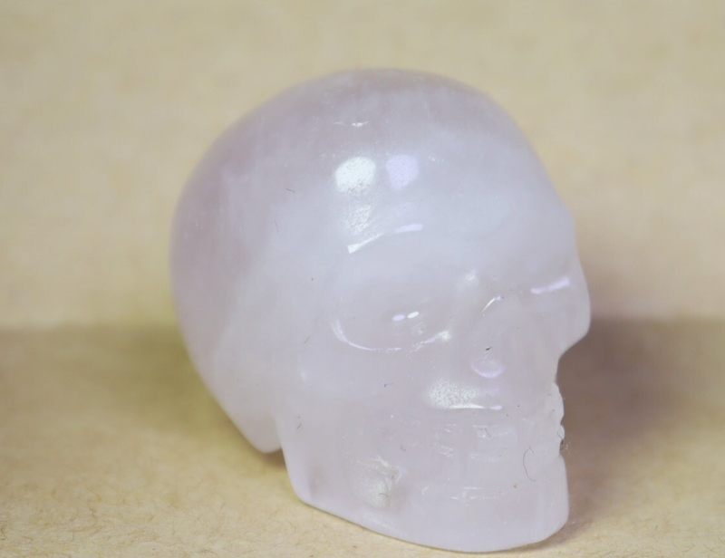 Natural Pink Rose Quartz Crystal Stone Carved Skull Stone Carving Reiki Healing