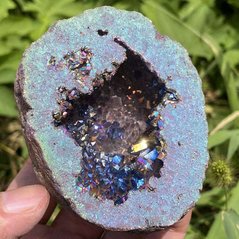 230g Electroplating color Natural Crystal Agate cave ornaments crystal cluster q