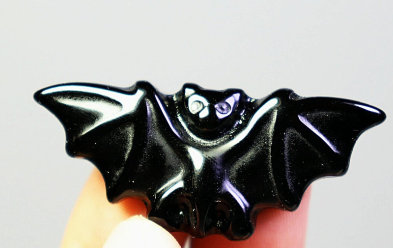 1Pcs  Natural Black Obsidian Stone Quartz Crystal Stone Carved Bat Gem Healing