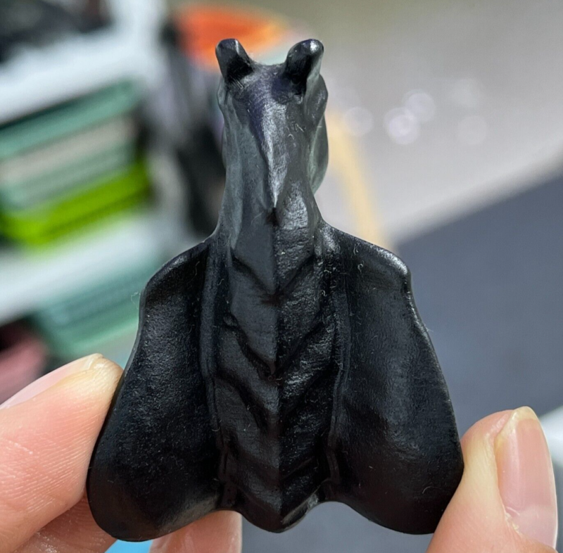 1pc Natural obsidian dragon carved quartz crystal skull animal random gift 1.9”