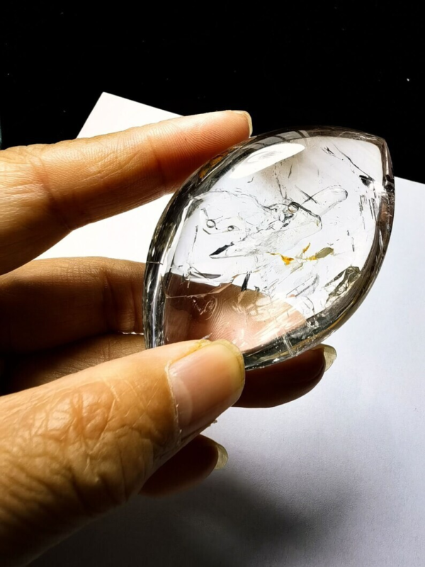 Collection Tibetan Crystal Oval 1 Visible Moving Bubble Enhydro &Sand 2.51 in