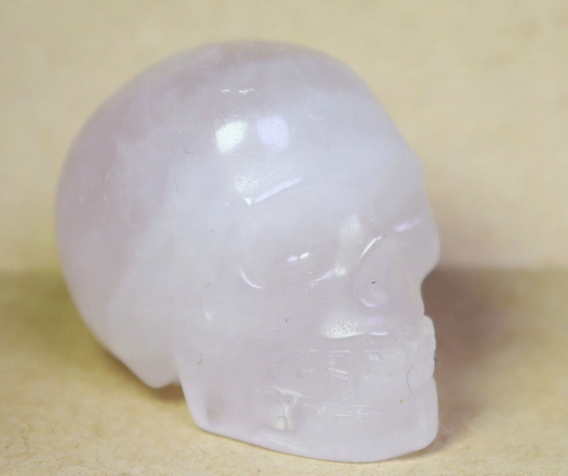 Natural Pink Rose Quartz Crystal Stone Carved Skull Stone Carving Reiki Healing